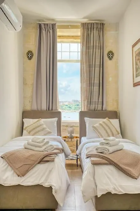Holiday home Exclusive Seafront Townhouse Sliema, Valletta View Malta