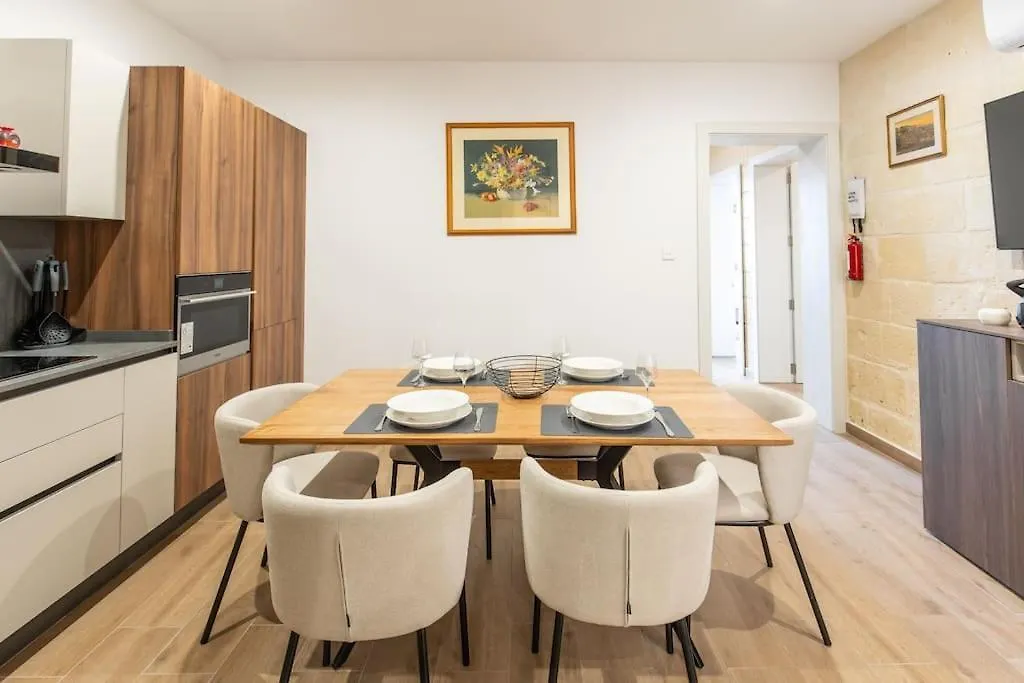 Exclusive Seafront Townhouse Sliema, Valletta View